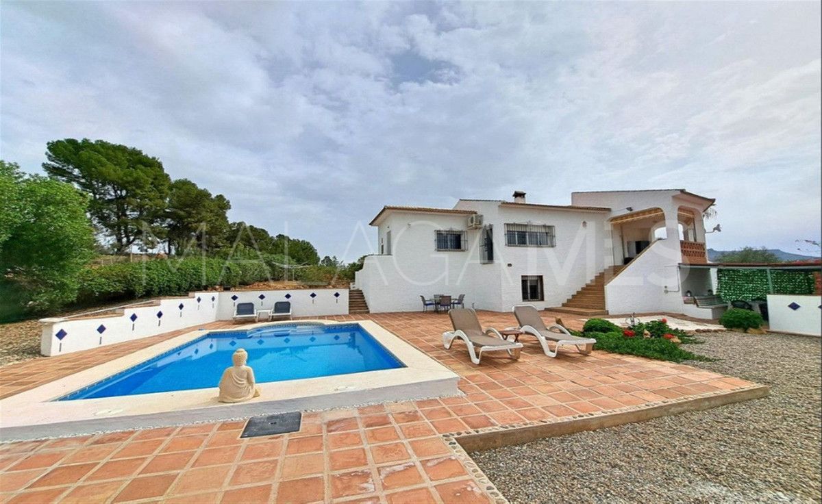 Villa for sale in Pizarra