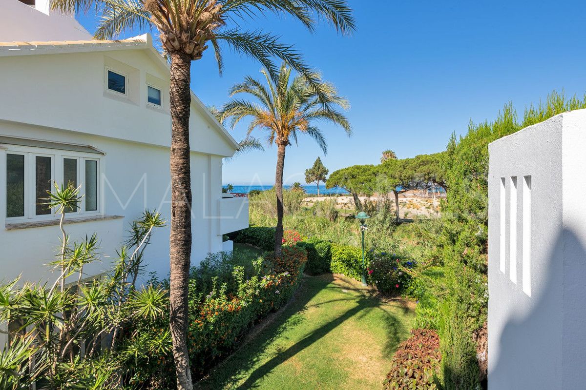 3 bedrooms Los Monteros apartment for sale