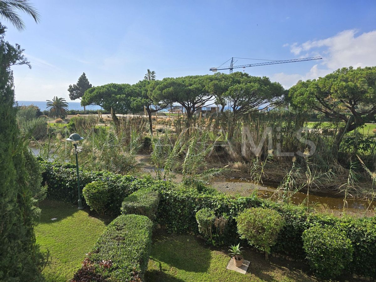 3 bedrooms Los Monteros apartment for sale