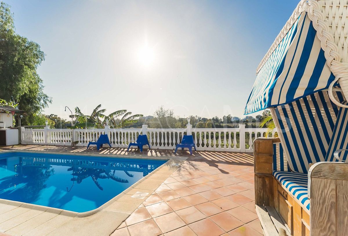 Villa for sale in Guadalmina Alta