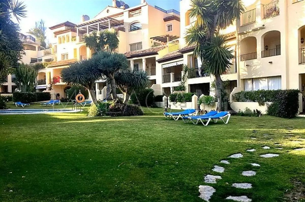 Apartamento planta baja for sale in Guadalmina Alta de 2 bedrooms