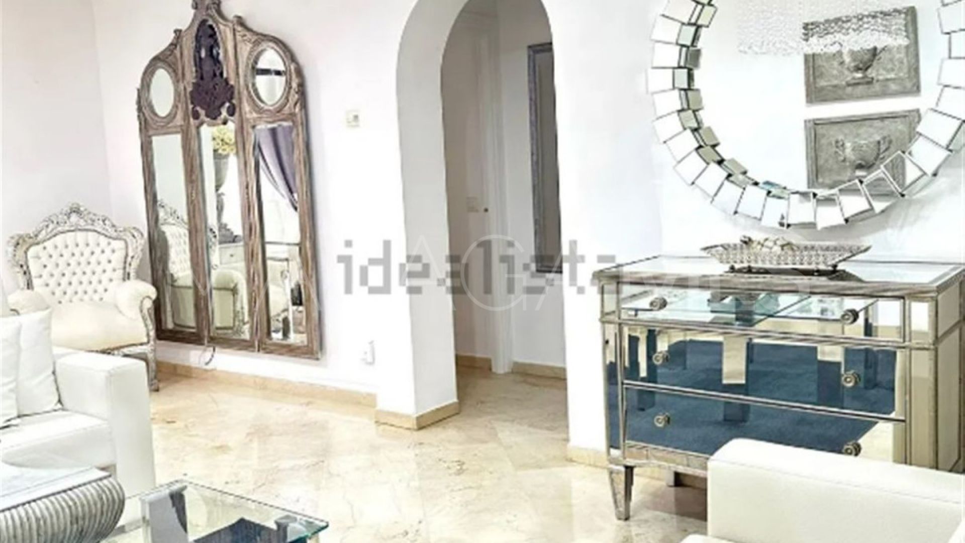 Apartamento planta baja for sale in Guadalmina Alta de 2 bedrooms