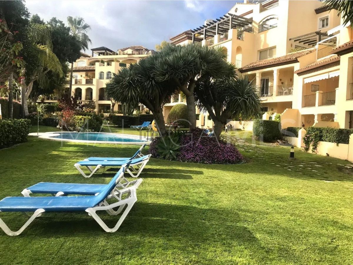 Apartamento planta baja for sale in Guadalmina Alta de 2 bedrooms