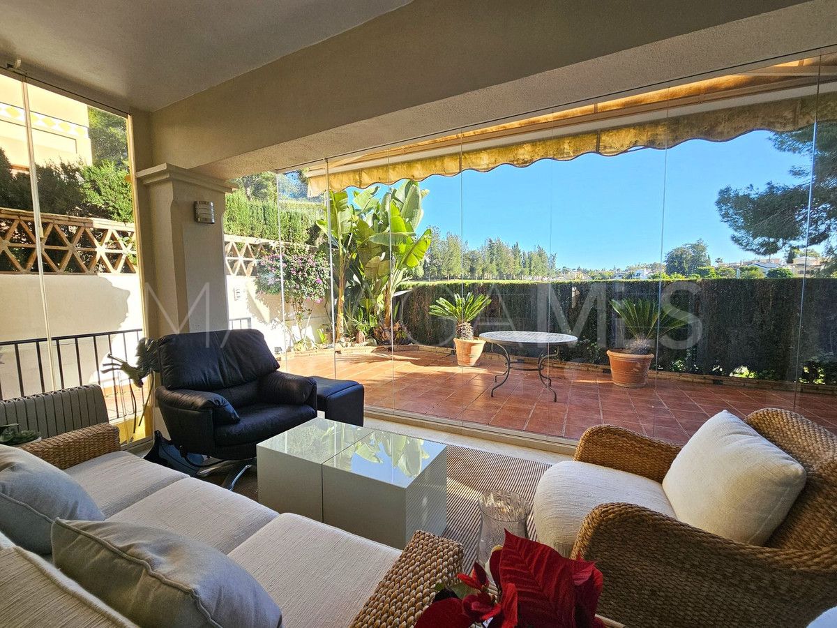 Villa for sale in Guadalmina Alta