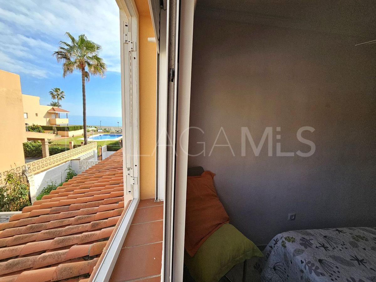 Villa for sale in Casares Playa