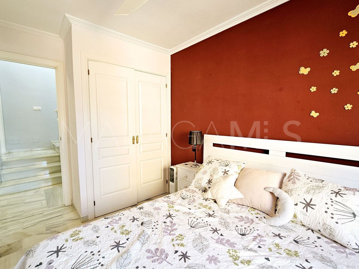 Villa for sale in Casares Playa