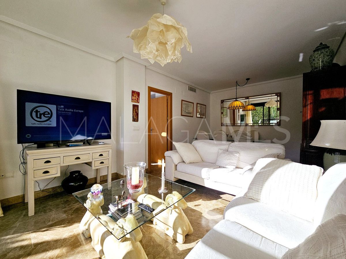 Buy apartamento planta baja in Selwo de 1 bedroom