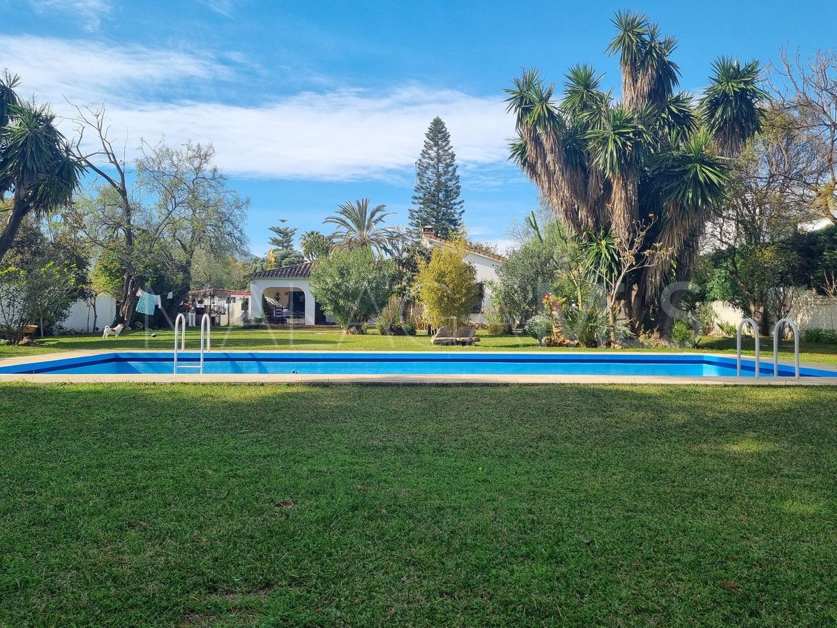 Villa for sale in Marbella - Puerto Banus