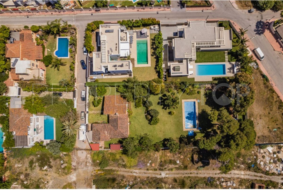 Se vende villa con 4 dormitorios en Marbella - Puerto Banus