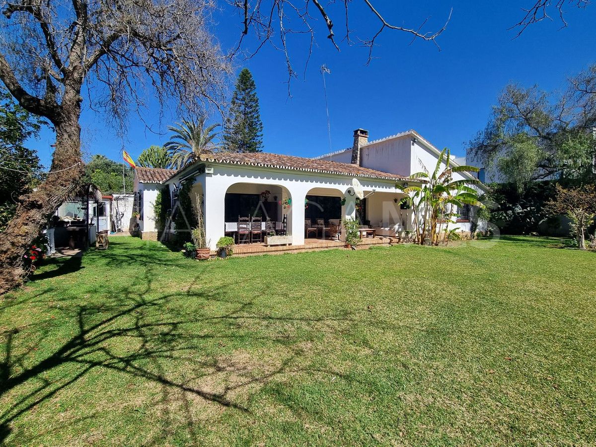 Villa for sale in Marbella - Puerto Banus