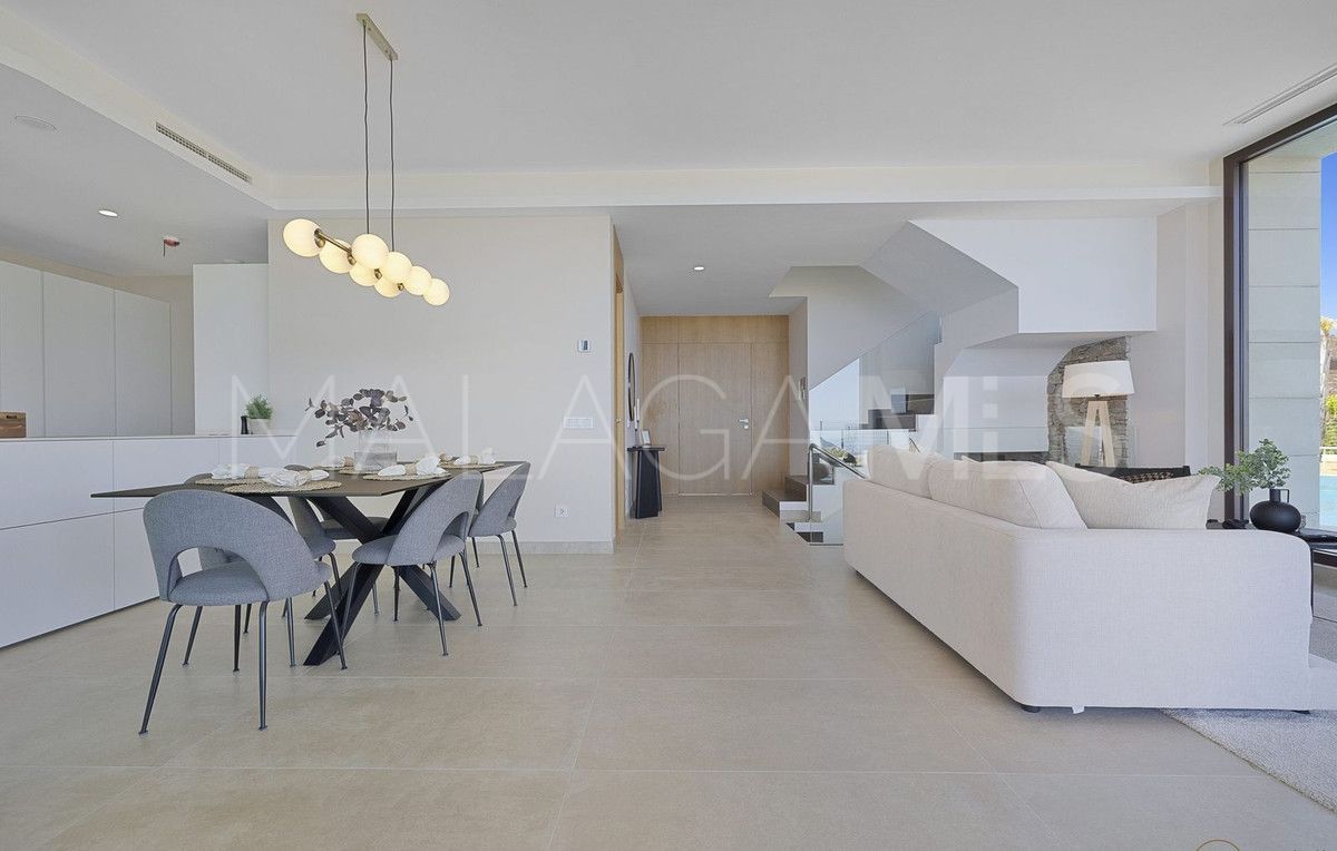 Villa for sale in Benahavis