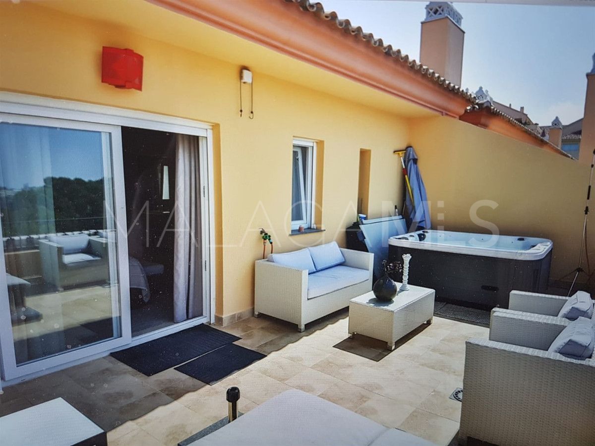 Apartamento for sale with 2 bedrooms in Nueva Andalucia