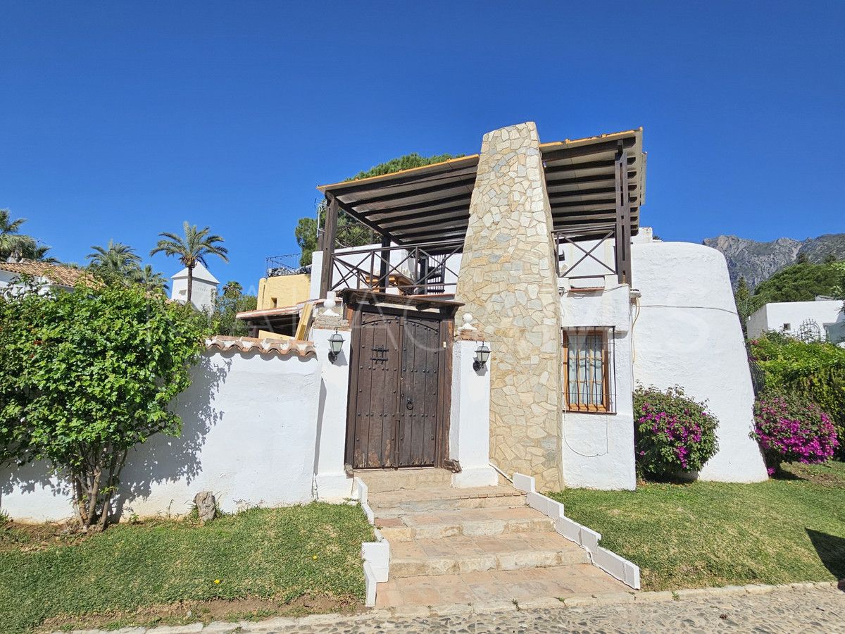 3 bedrooms Sierra Blanca villa for sale