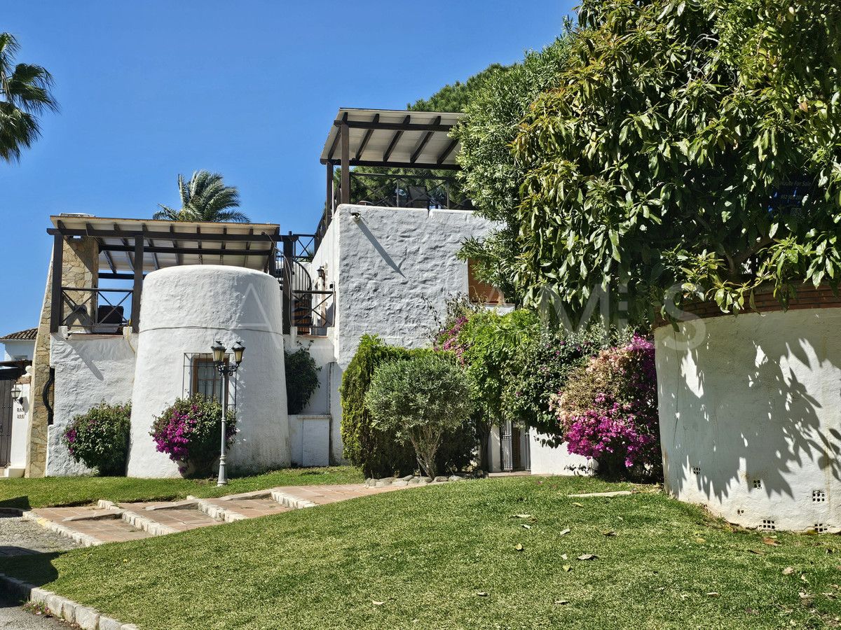 3 bedrooms Sierra Blanca villa for sale