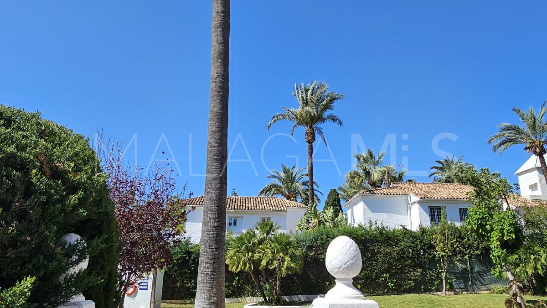 Villa for sale in Sierra Blanca