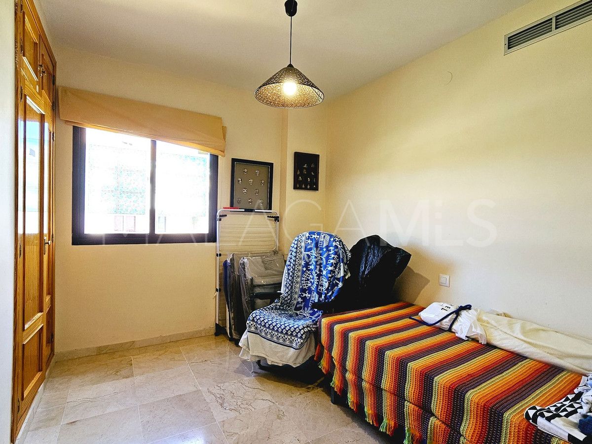 Buy apartamento with 3 bedrooms in Selwo