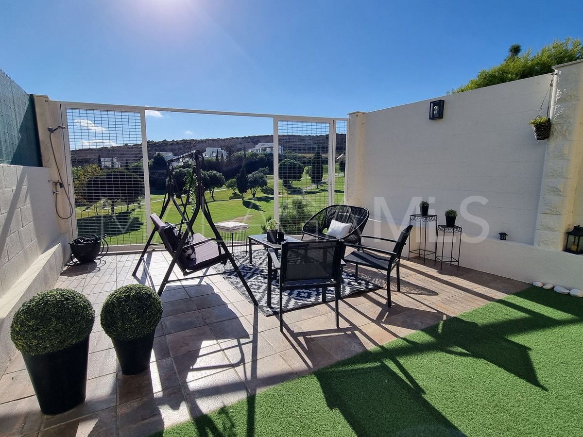 Se vende apartamento planta baja in Casares Playa de 3 bedrooms