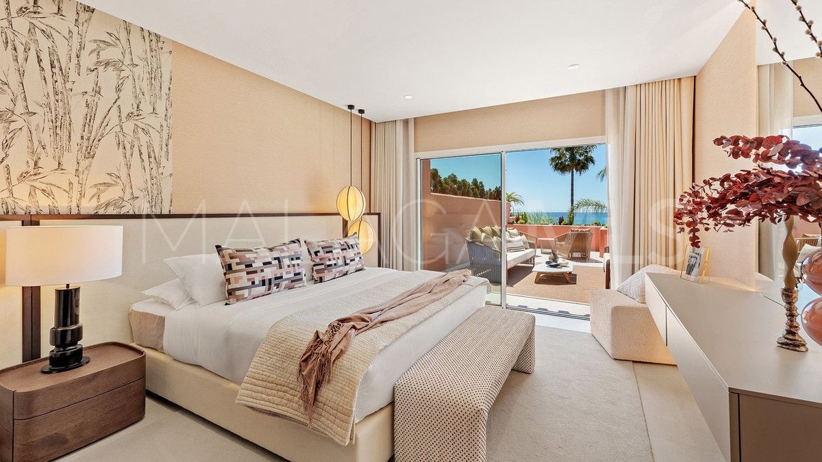 Marbella City 4 bedrooms apartment for sale