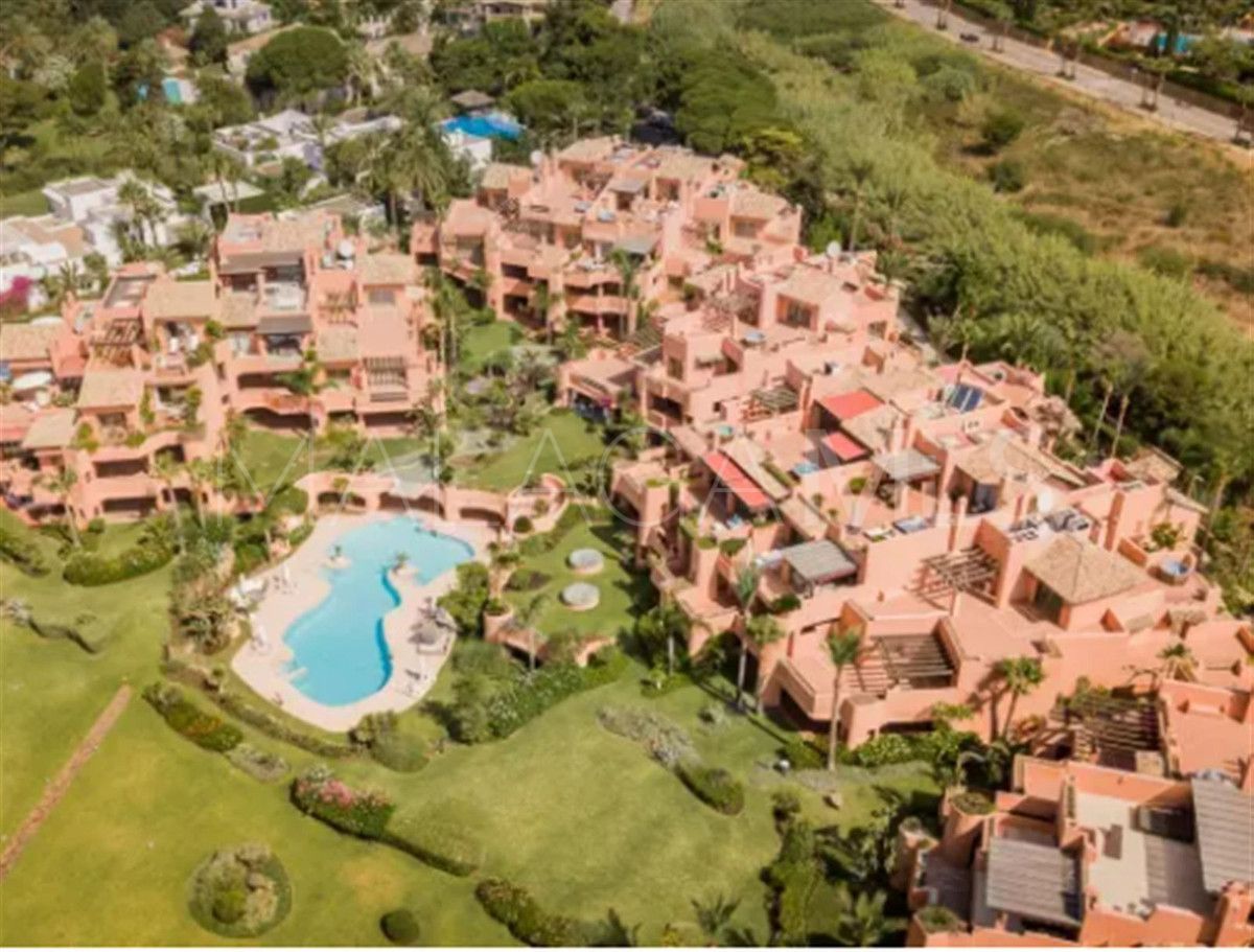 Marbella City 4 bedrooms apartment for sale