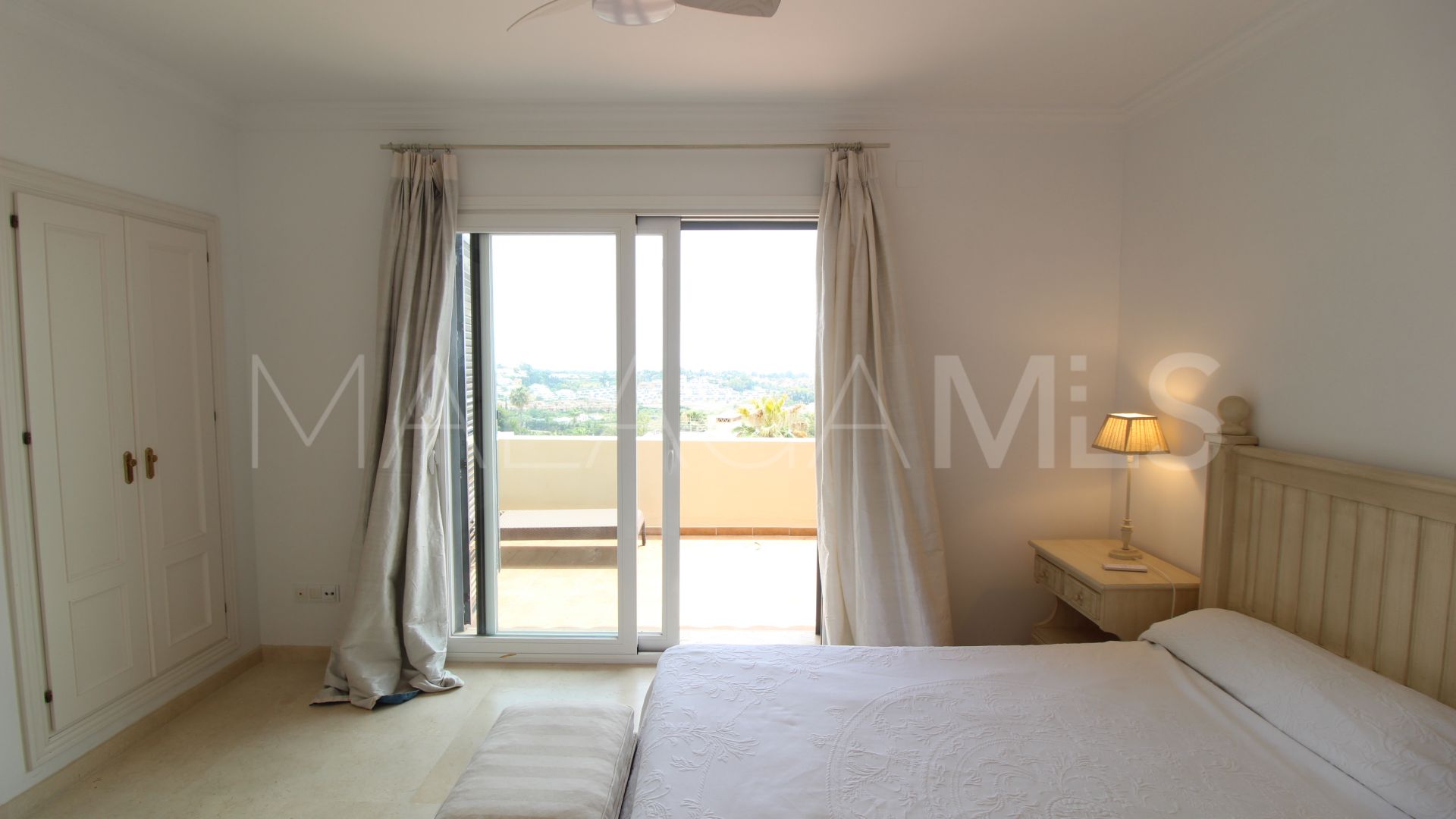 Town house for sale in La Alqueria