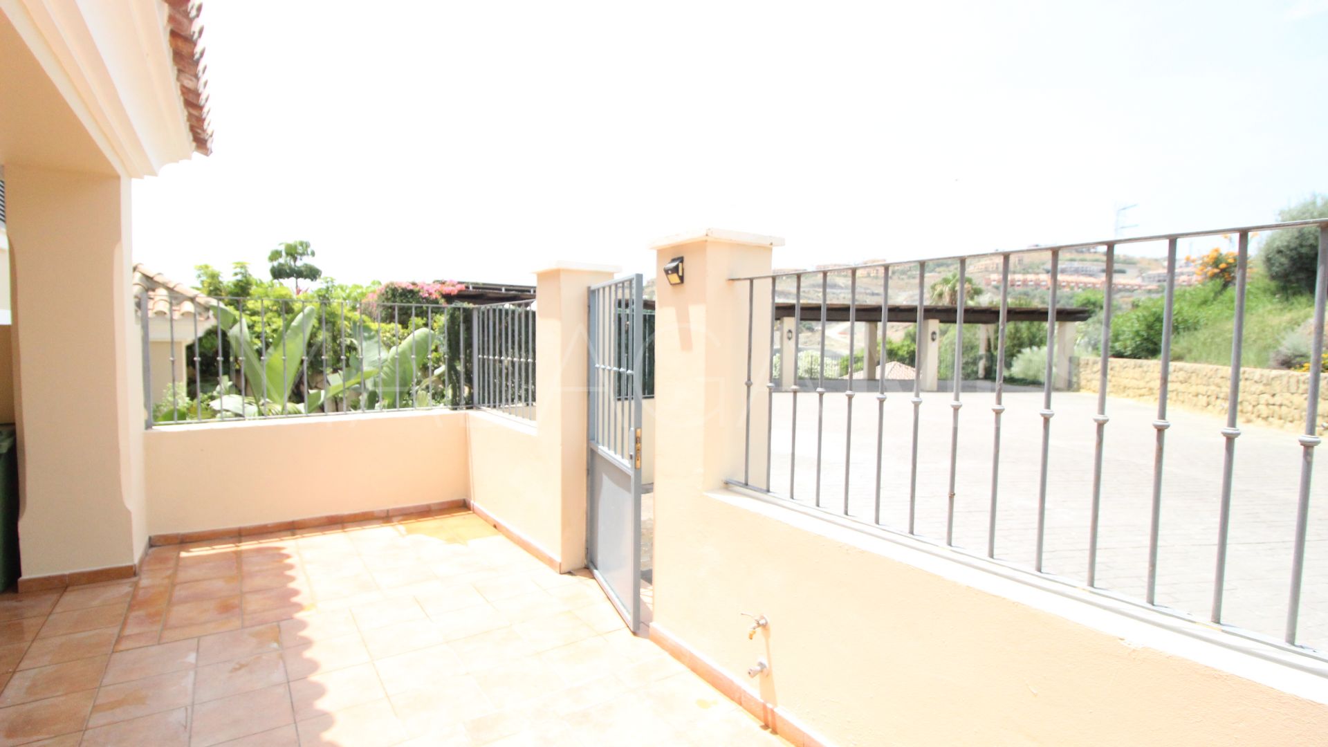Town house for sale in La Alqueria