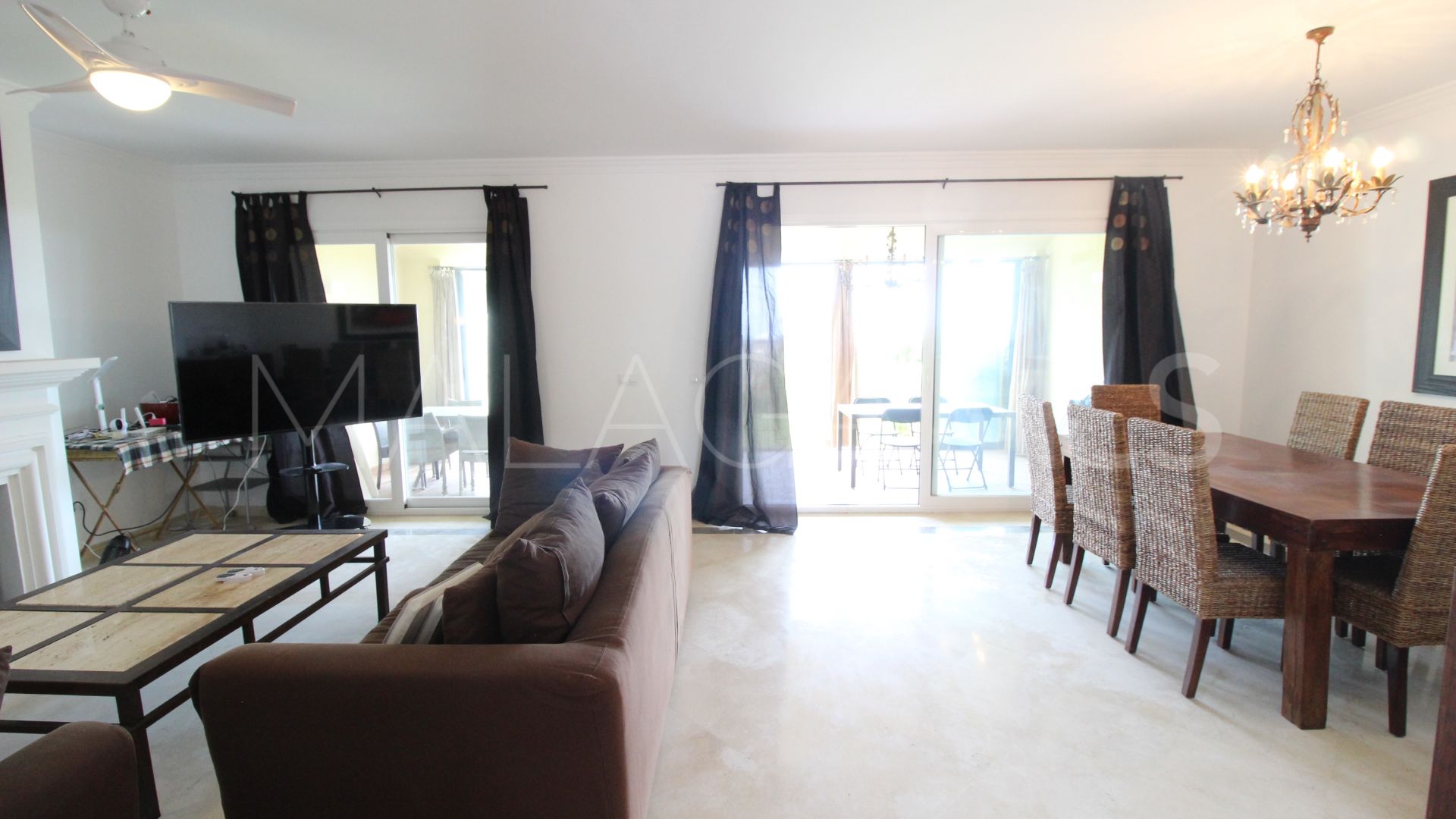 Town house for sale in La Alqueria