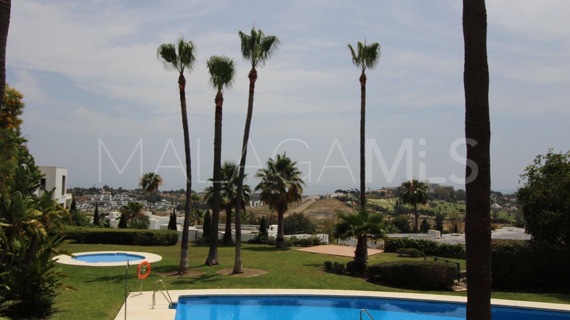 Town house for sale in La Alqueria