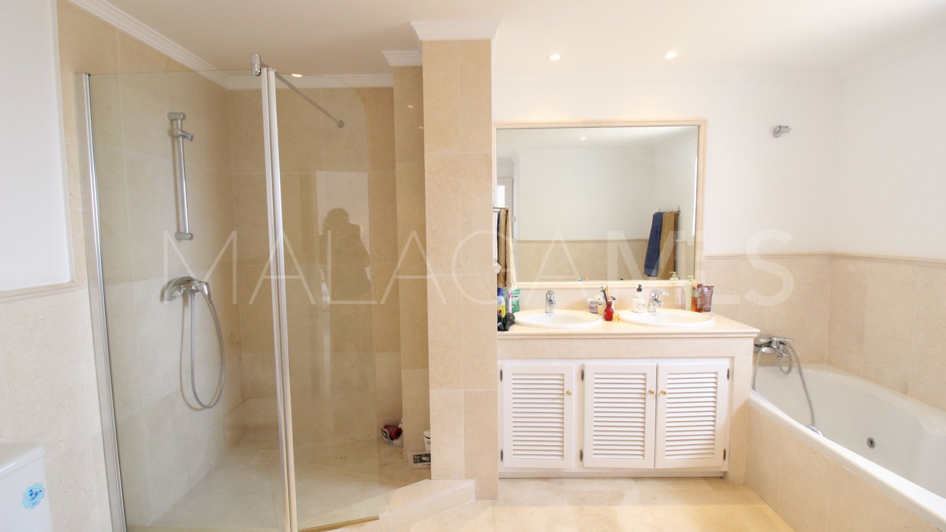 Town house for sale in La Alqueria