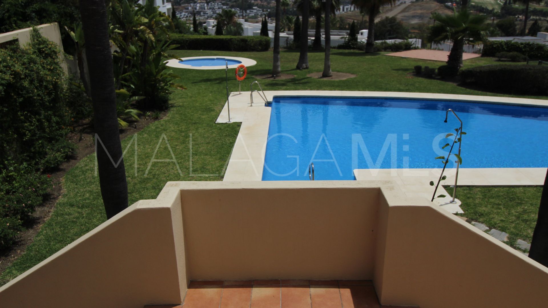 Town house for sale in La Alqueria