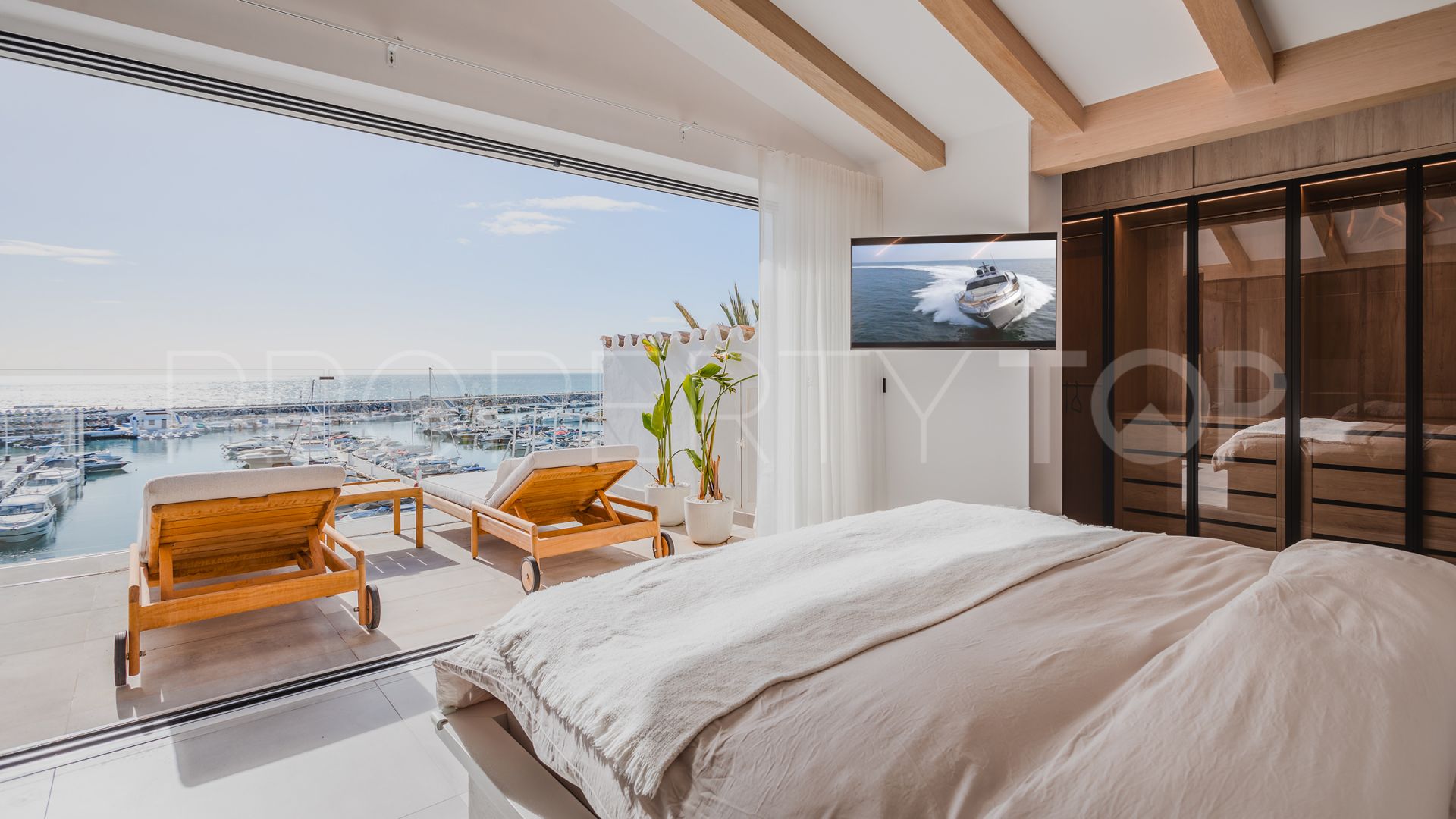Se vende atico duplex de 4 dormitorios en Marbella - Puerto Banus