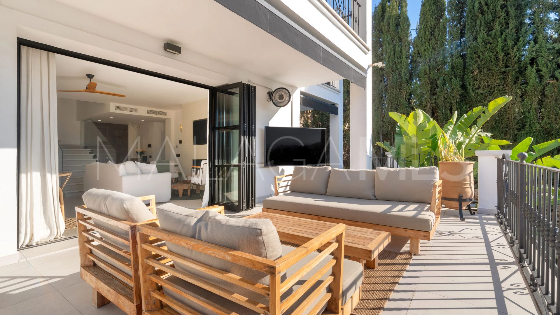 Villa for sale in Puerto del Capitan