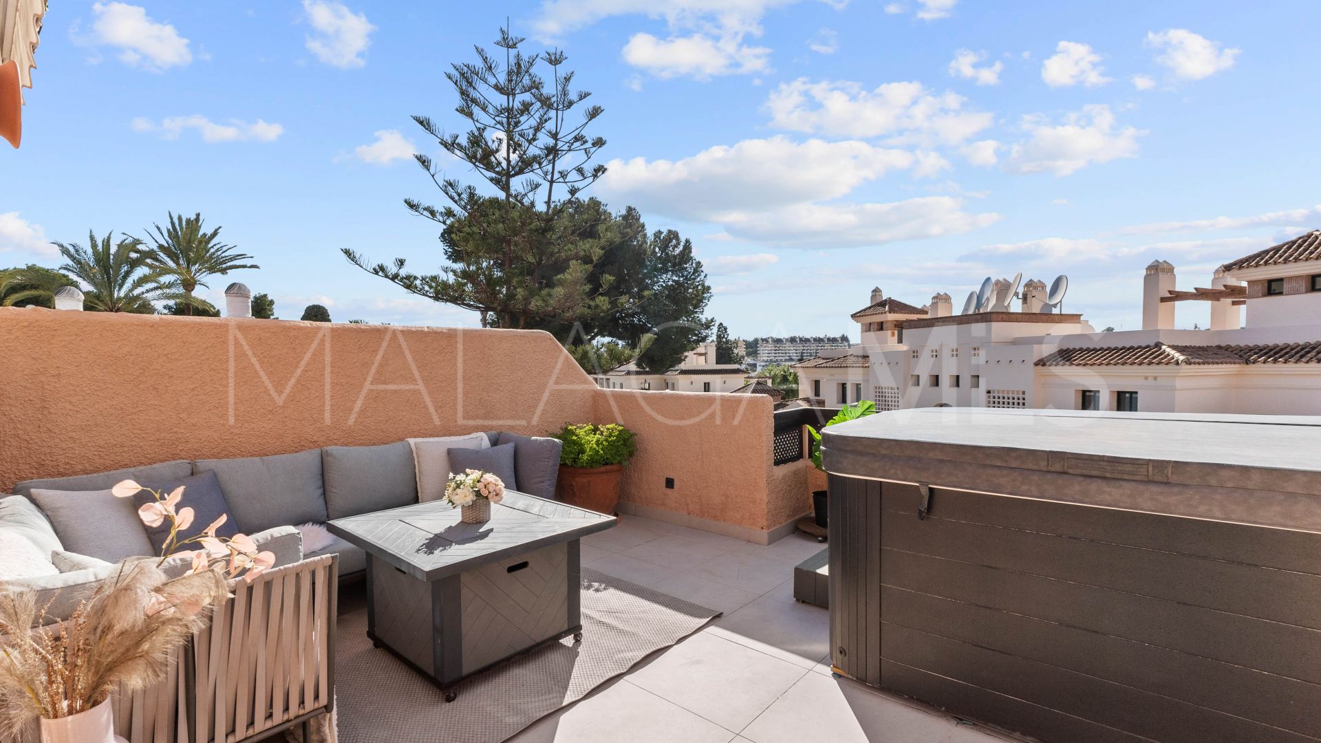 3 bedrooms Nueva Andalucia town house for sale