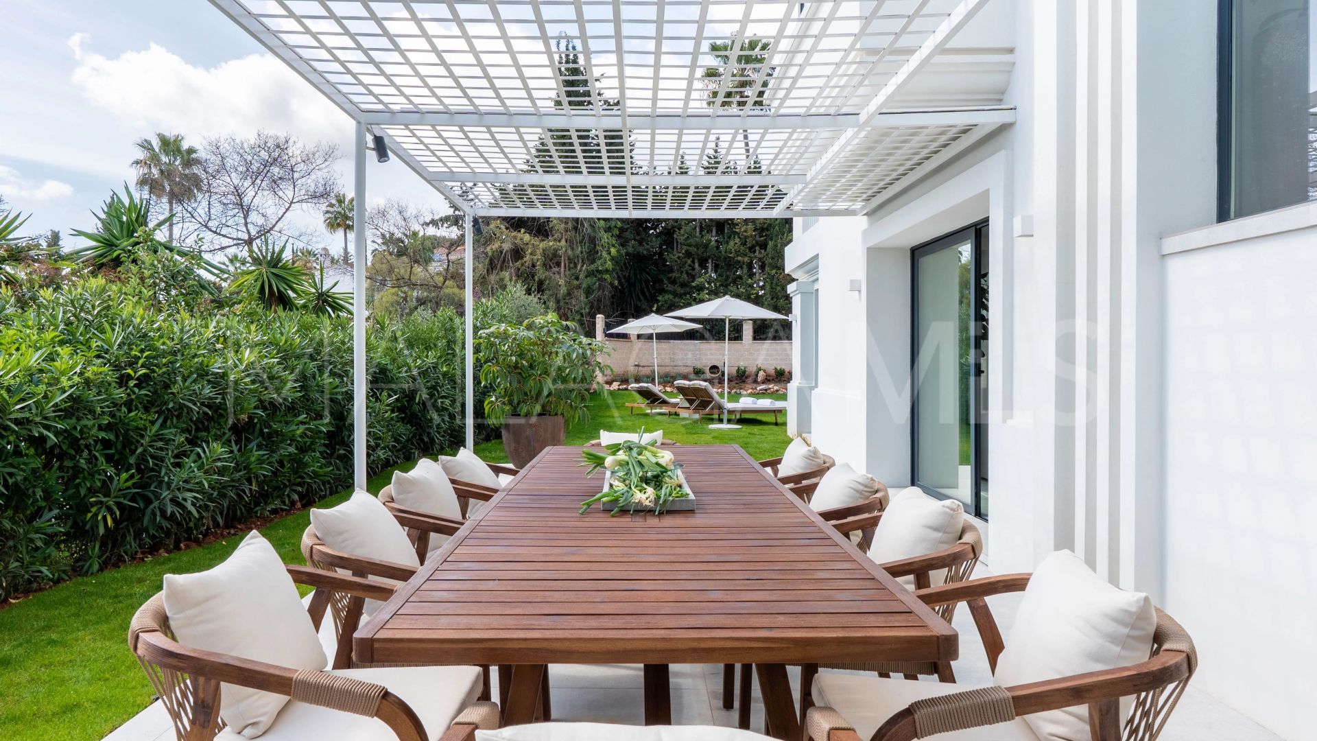 Villa for sale with 4 bedrooms in Supermanzana H