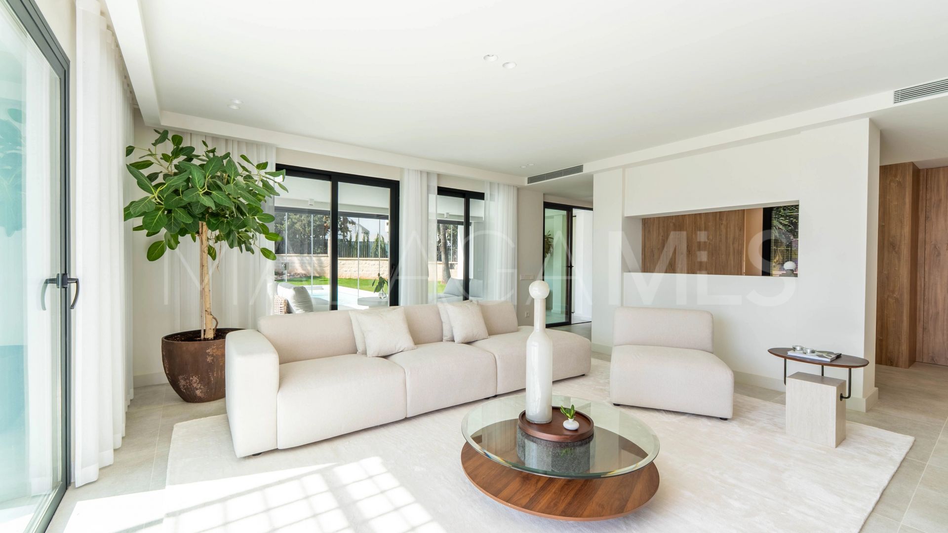 Villa for sale with 4 bedrooms in Supermanzana H