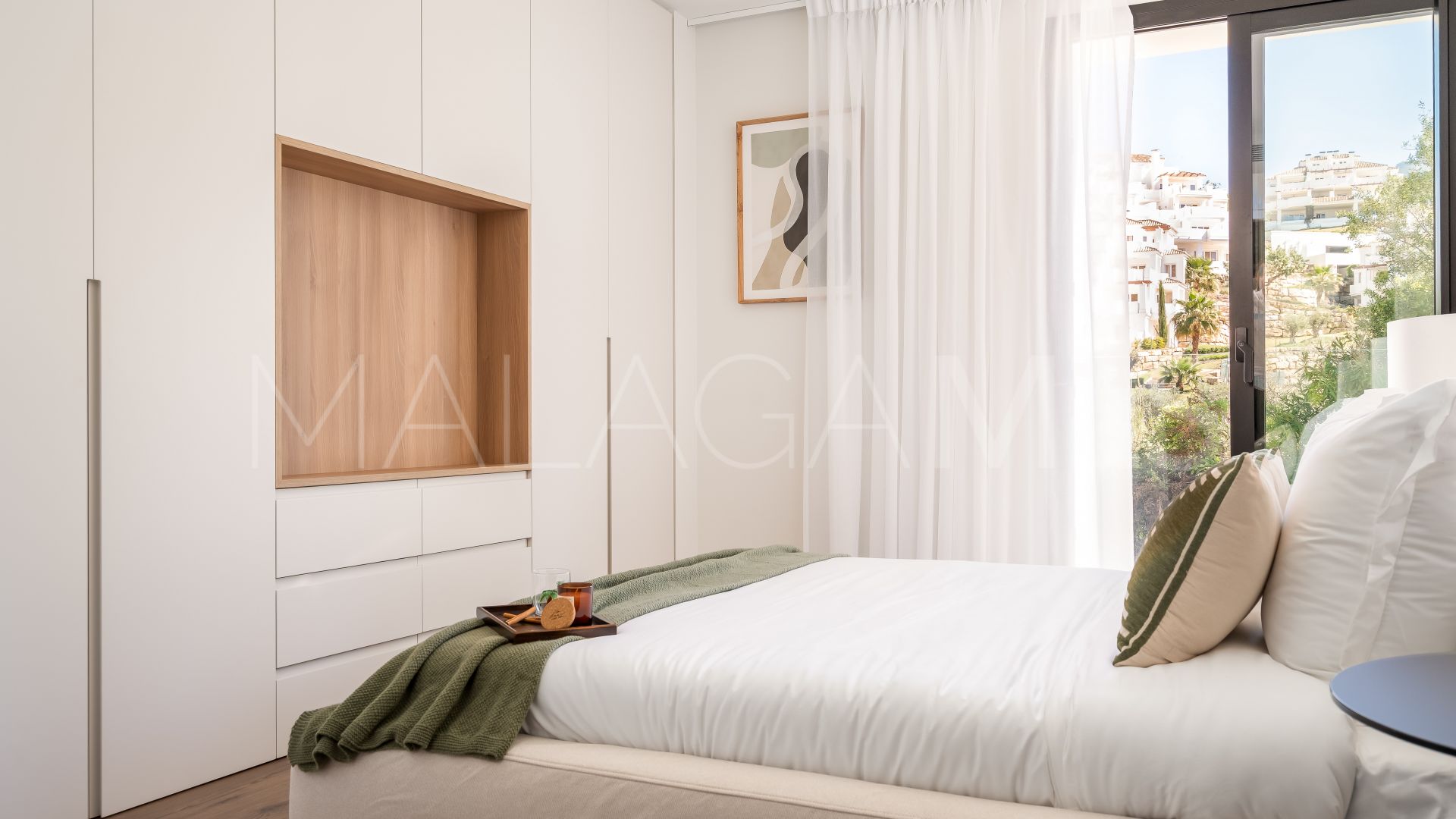 Se vende villa in Los Naranjos Hill Club de 5 bedrooms