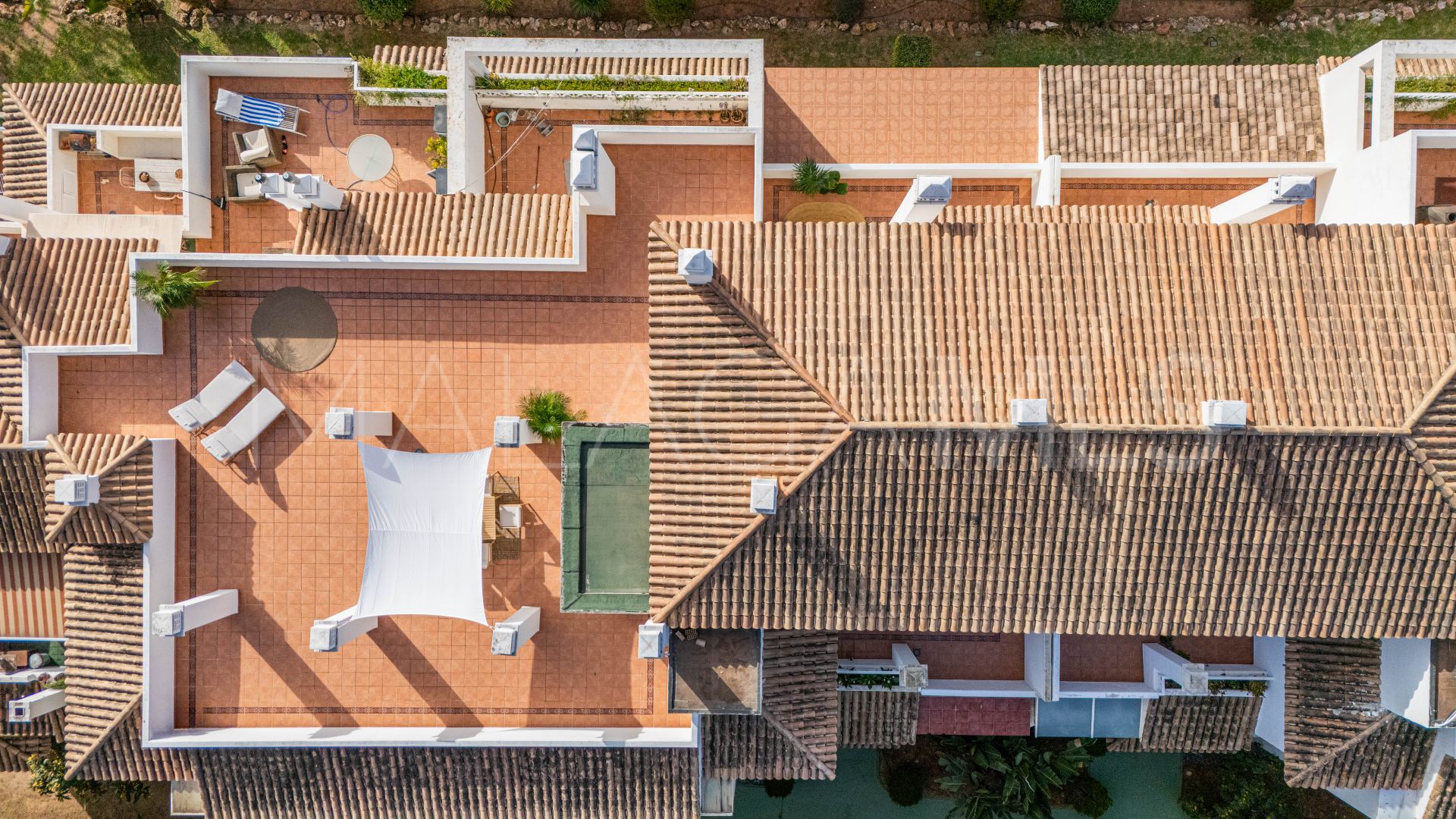 Se vende atico duplex in Las Lomas de Rio Real