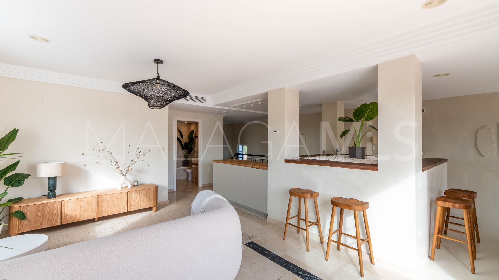Se vende atico duplex in Las Lomas de Rio Real
