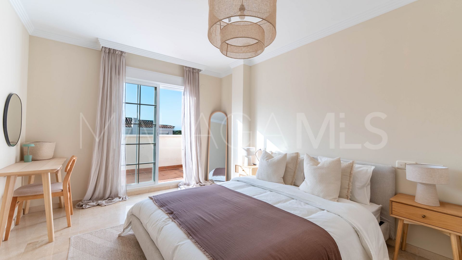 Se vende atico duplex in Las Lomas de Rio Real