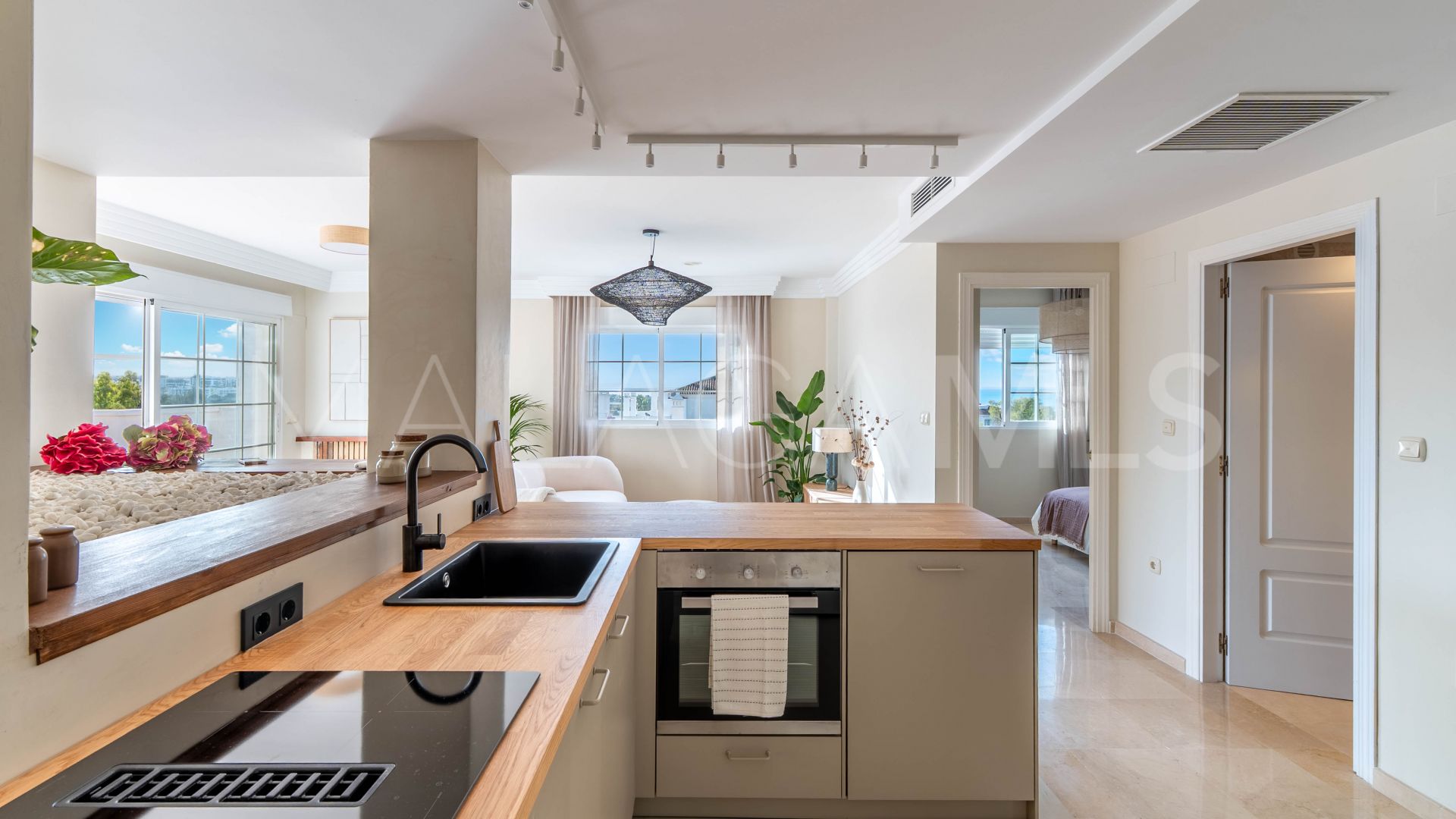 Se vende atico duplex in Las Lomas de Rio Real