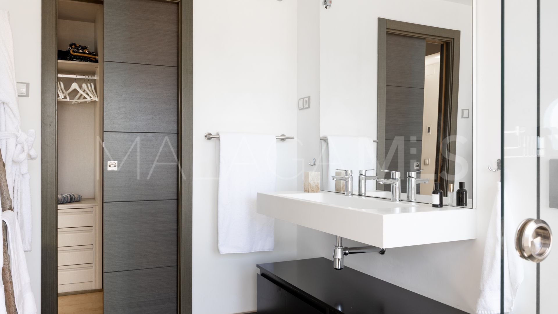 Maison de ville for sale in Marbella Senses