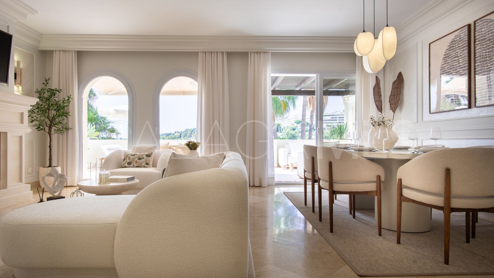 3 bedrooms duplex penthouse in Las Alamandas for sale