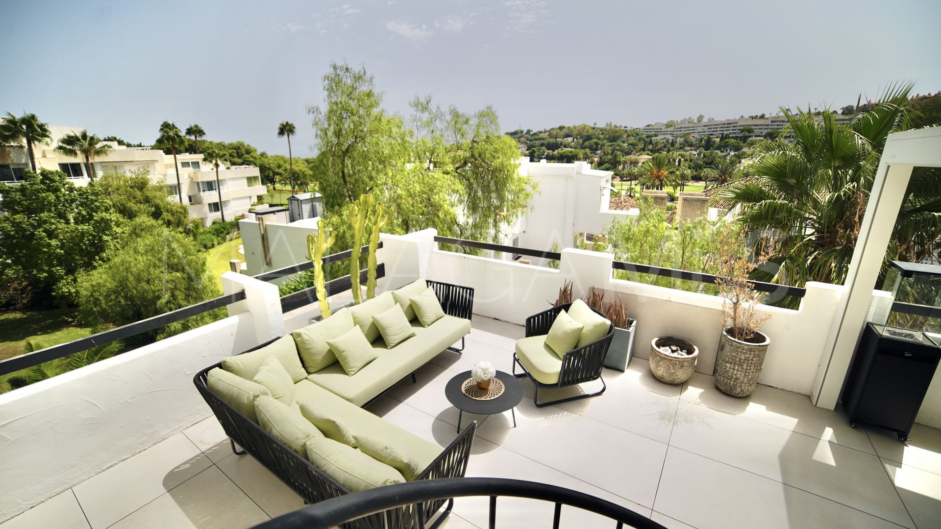 Appartement terrasse for sale in Nueva Andalucia