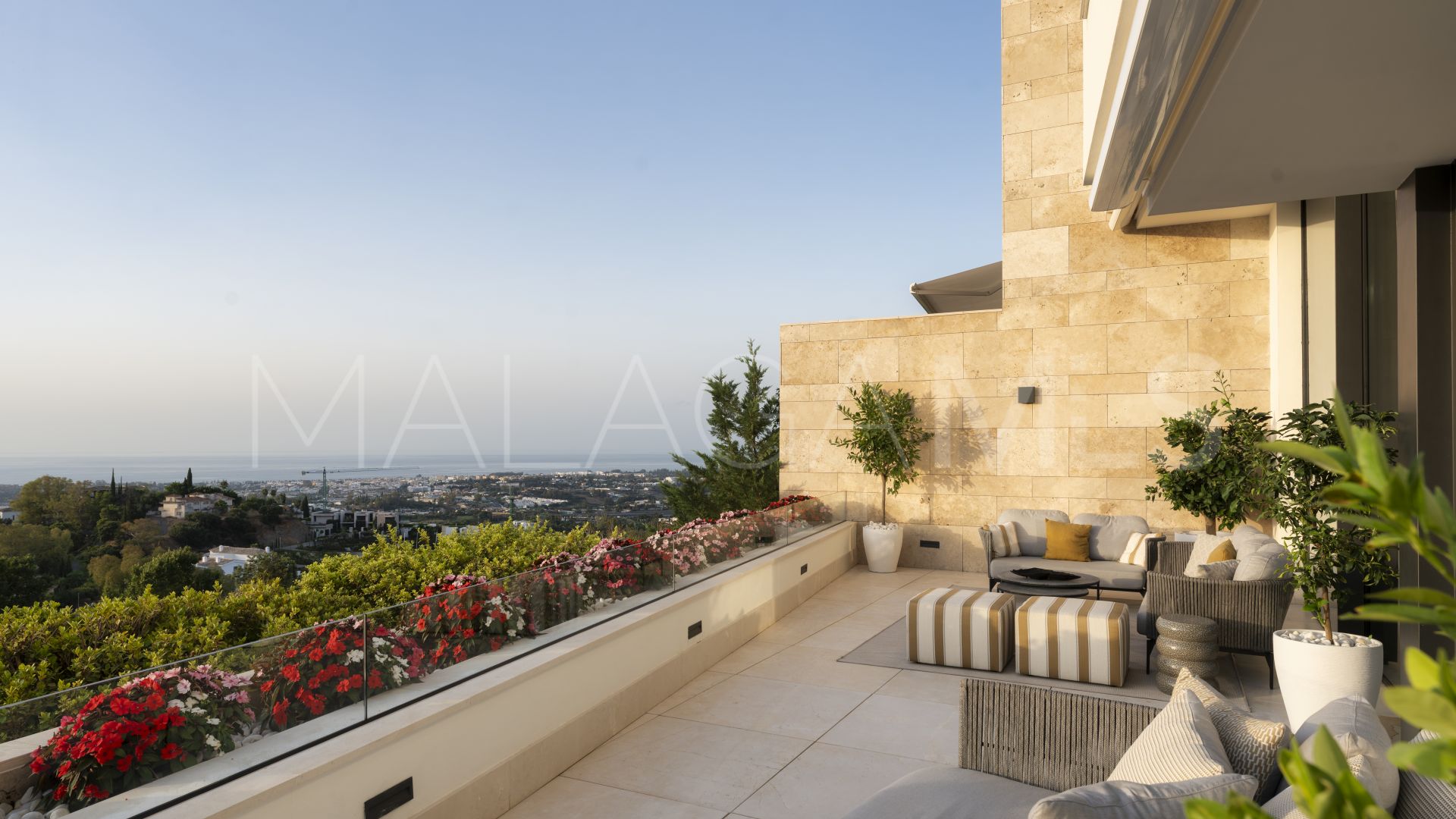 Ground floor duplex for sale in La Quinta