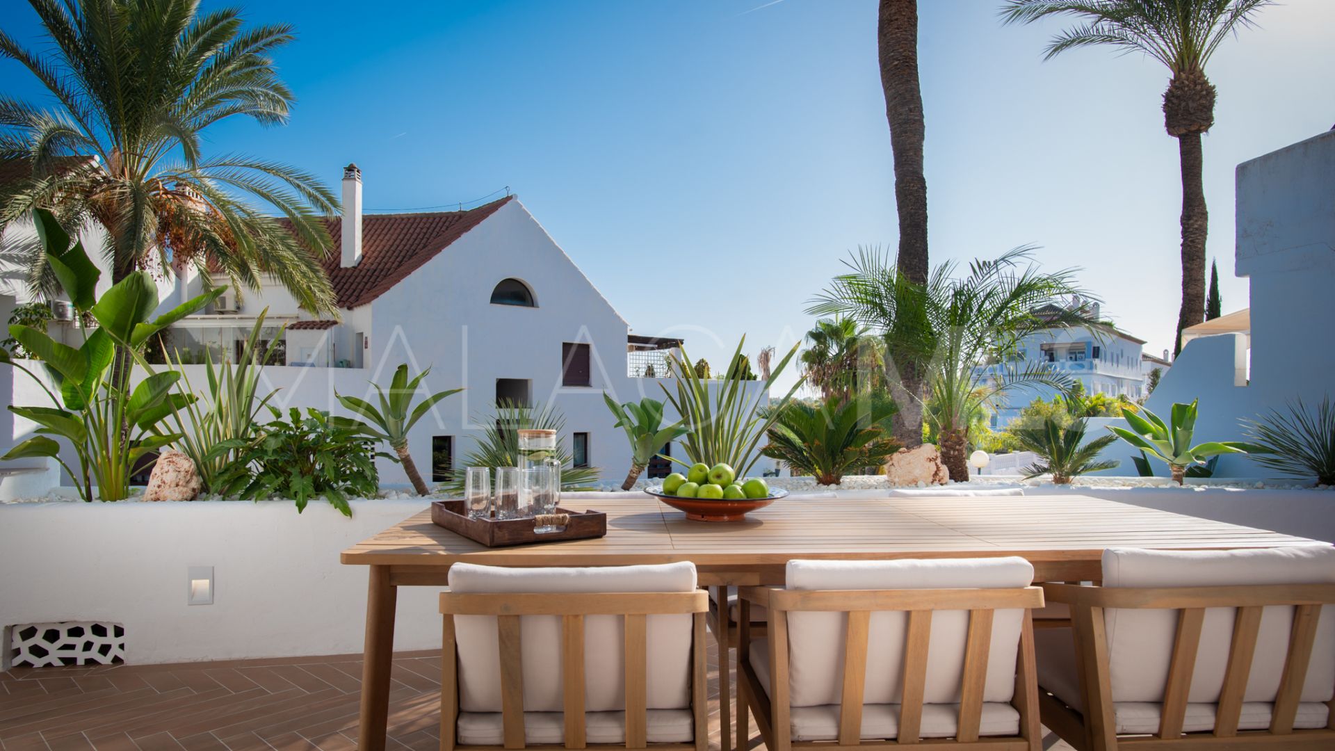 Lägenhet for sale in Nueva Andalucia