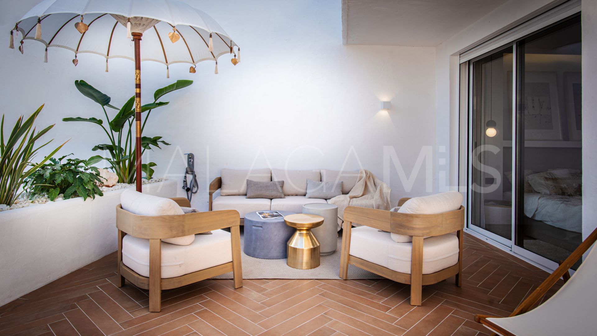 Lägenhet for sale in Nueva Andalucia