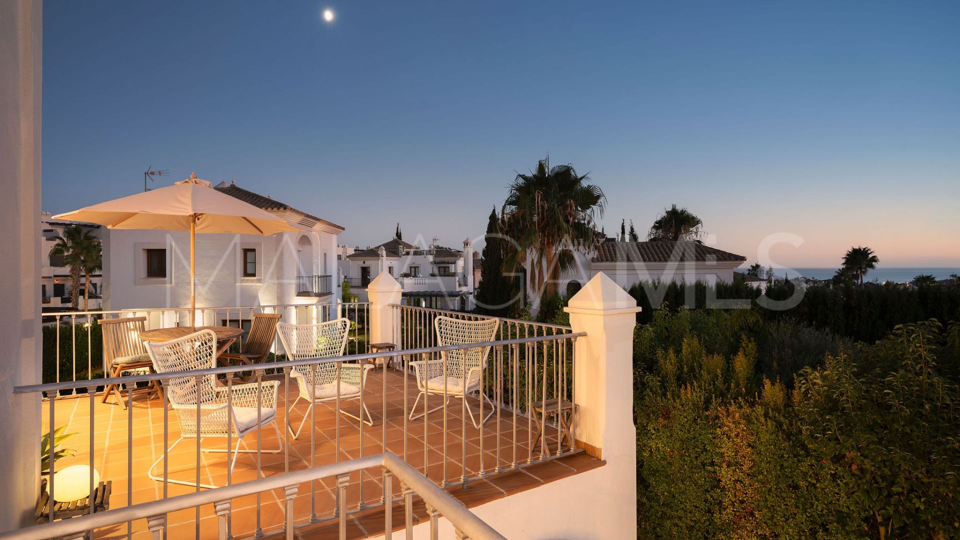 Villa for sale in Estepona