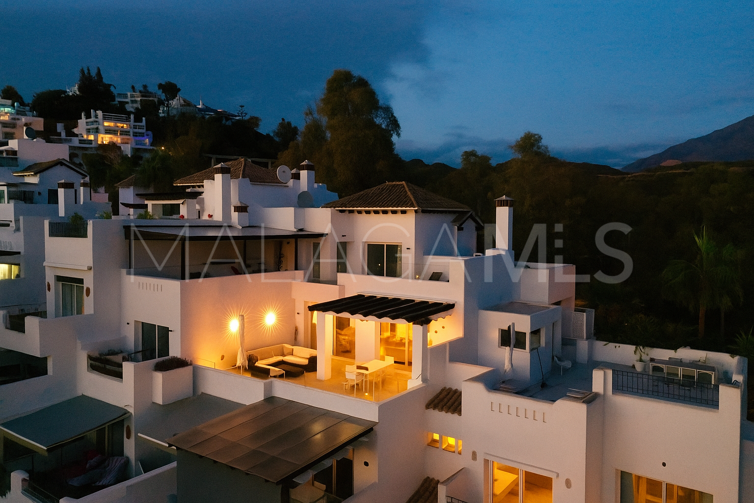 Zweistöckiges penthouse for sale in Las Tortugas de Aloha