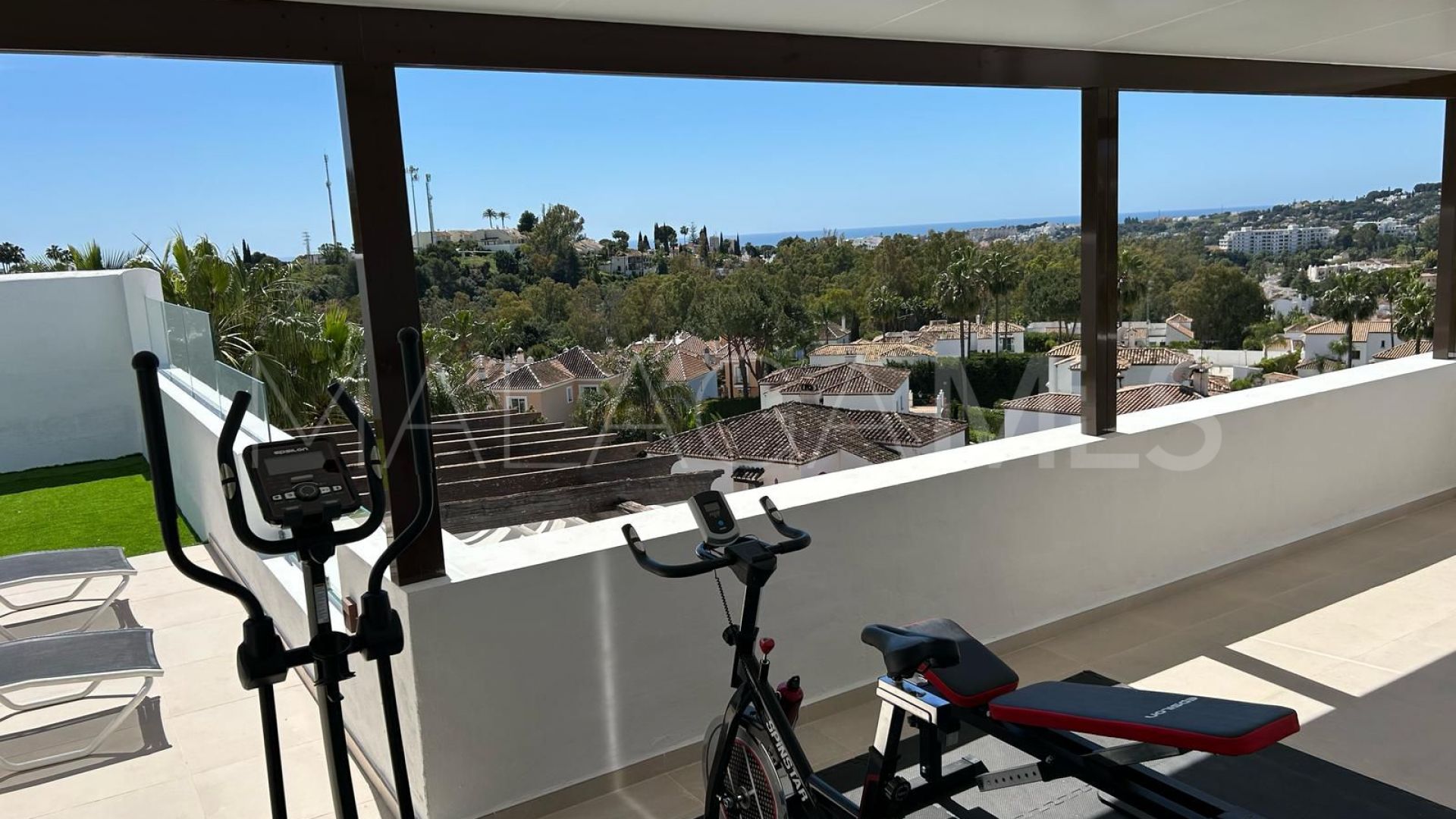 Duplex penthouse for sale in Las Tortugas de Aloha