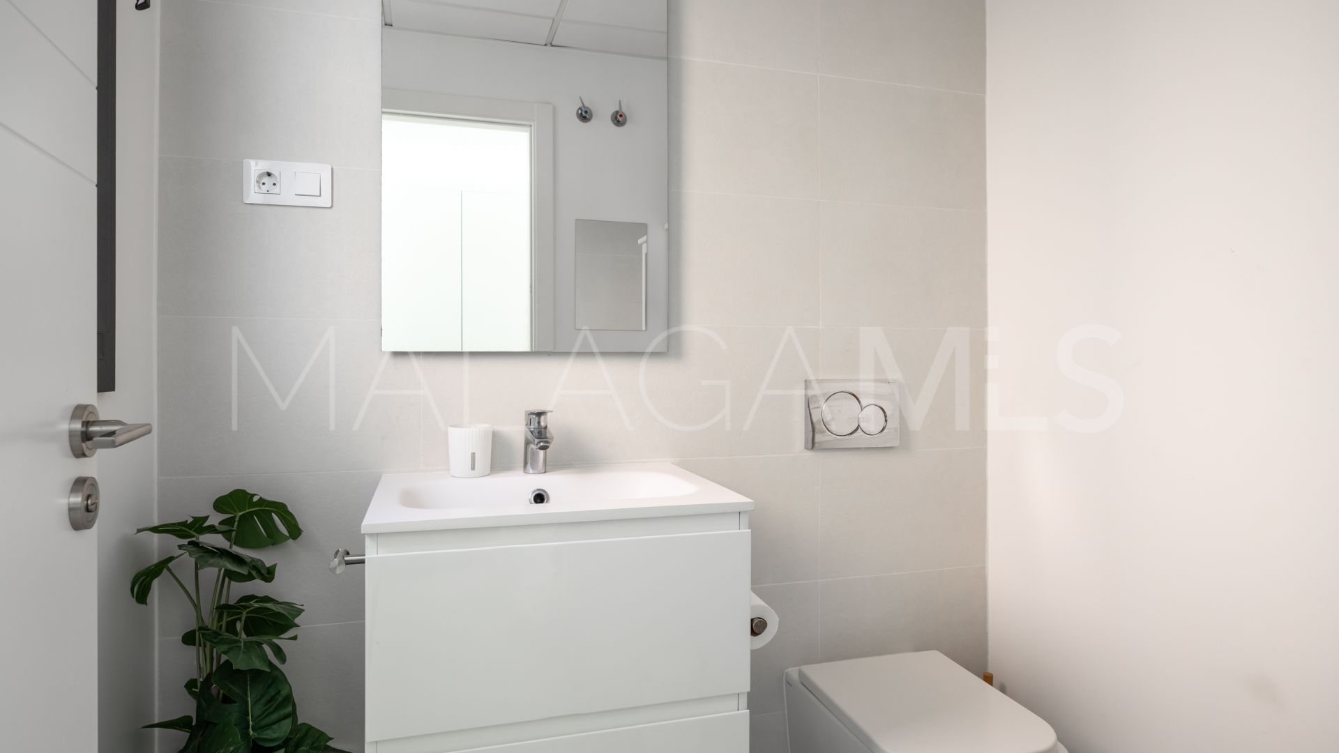 Maison de ville for sale in Estepona