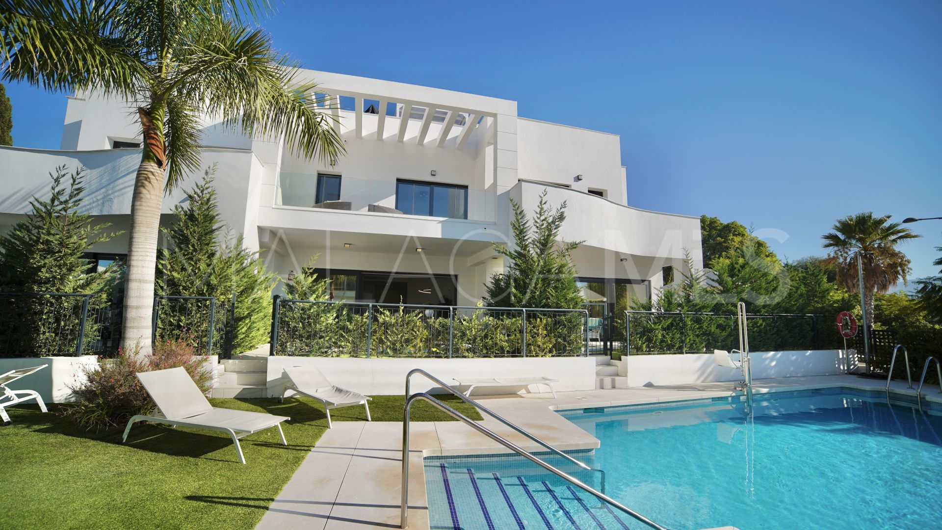 Estepona 3 bedrooms town house for sale